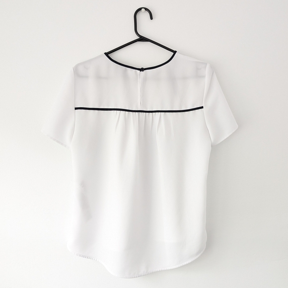 Armani Exchange Women's Elegant Blouse In Size M - Picture 7 of 8